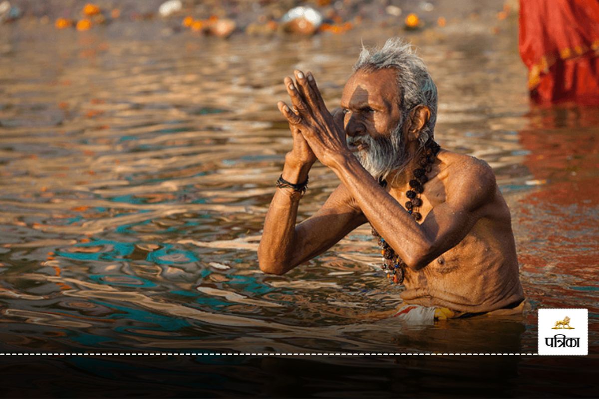 Gangajal सालों-साल क्यों नहीं होता खराब, इसमें क्यों नहीं आती है बदबू? जानिये इसके वैज्ञानिक और पारंपरिक कारण