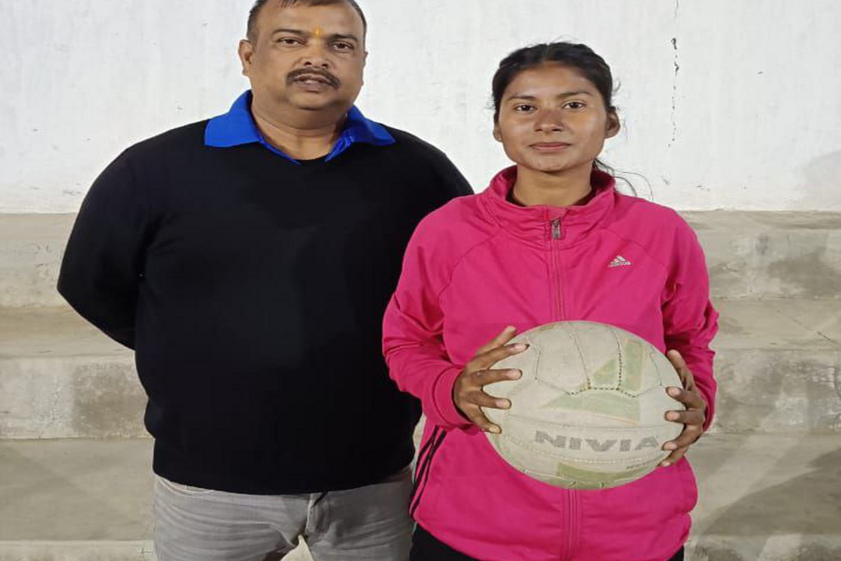 Netball player Khushboo: पिता के निधन के बाद भी खुशबू ने जमकर बहाया पसीना, नेशनल नेटबॉल गेम्स के लिए CG की टीम में हुआ चयन